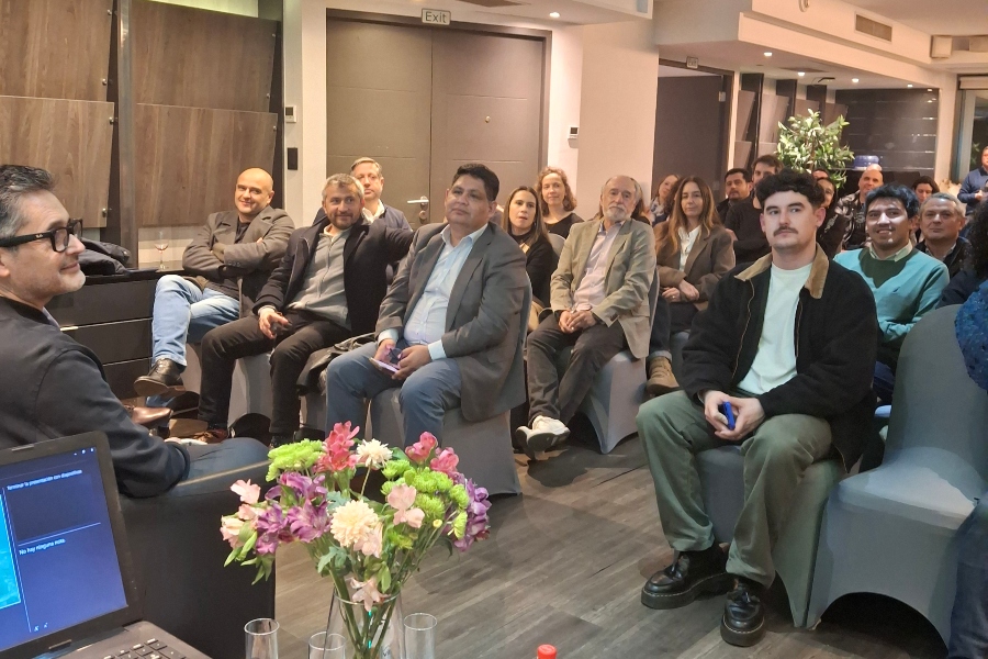 Beeok y Green Drinks impulsan encuentros más sostenibles con medición y compensación de huella de carbono